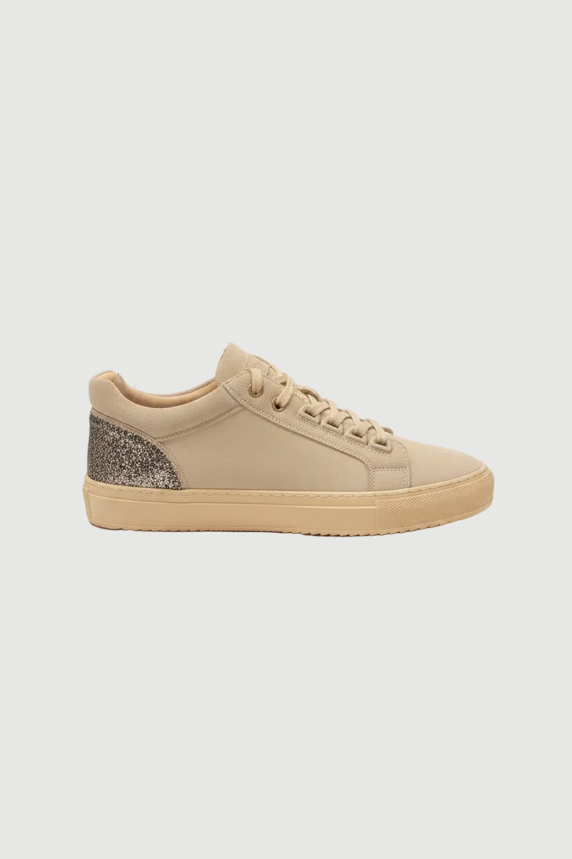 Low beige sneakers