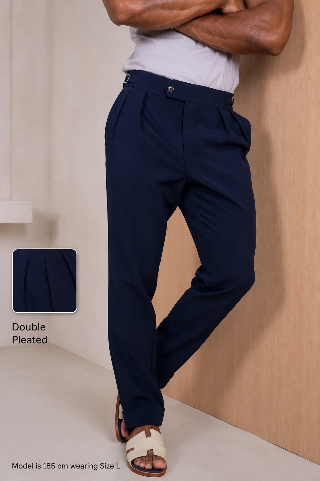 Linea Pleated trousers navy