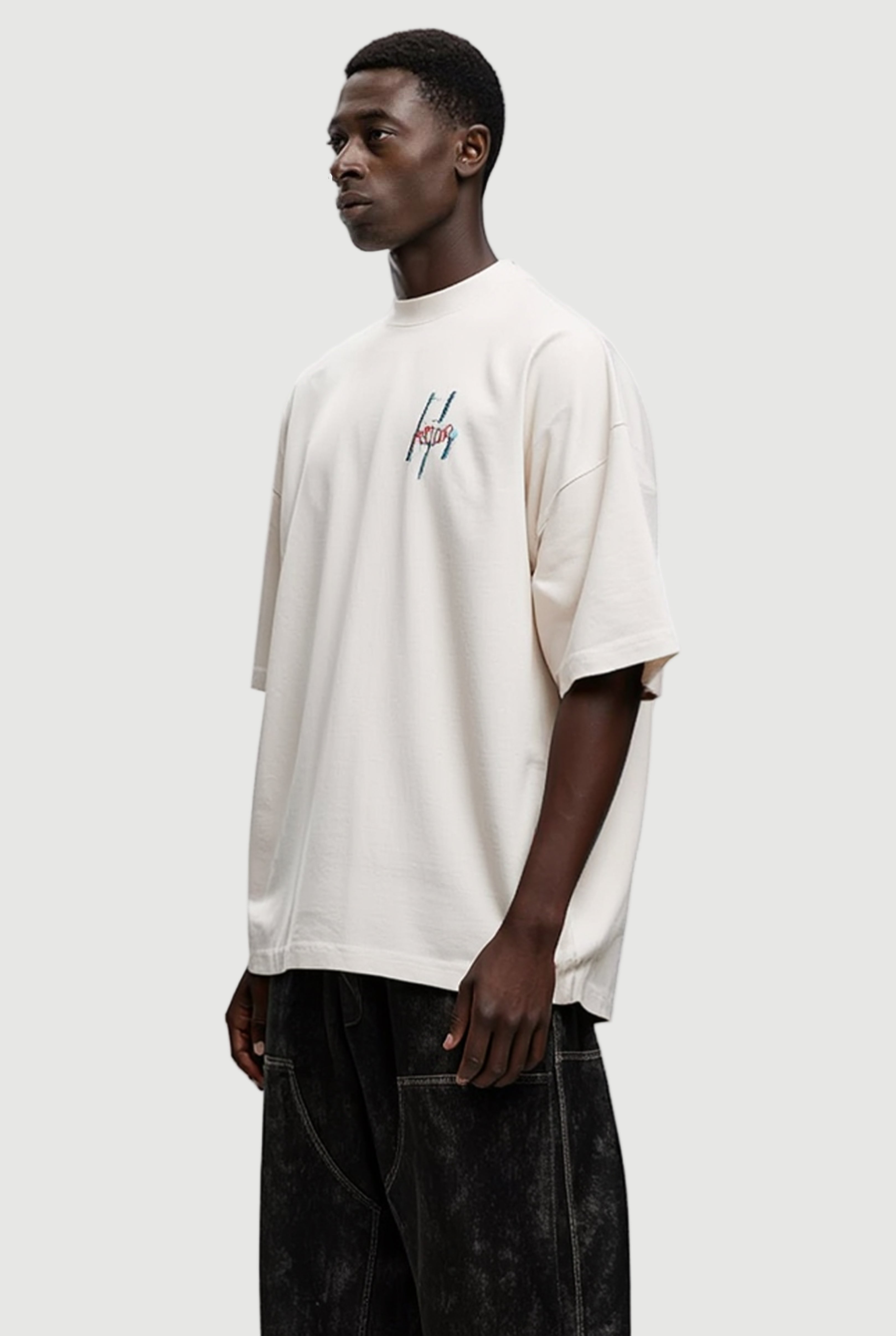 Amor love chair t-shirt