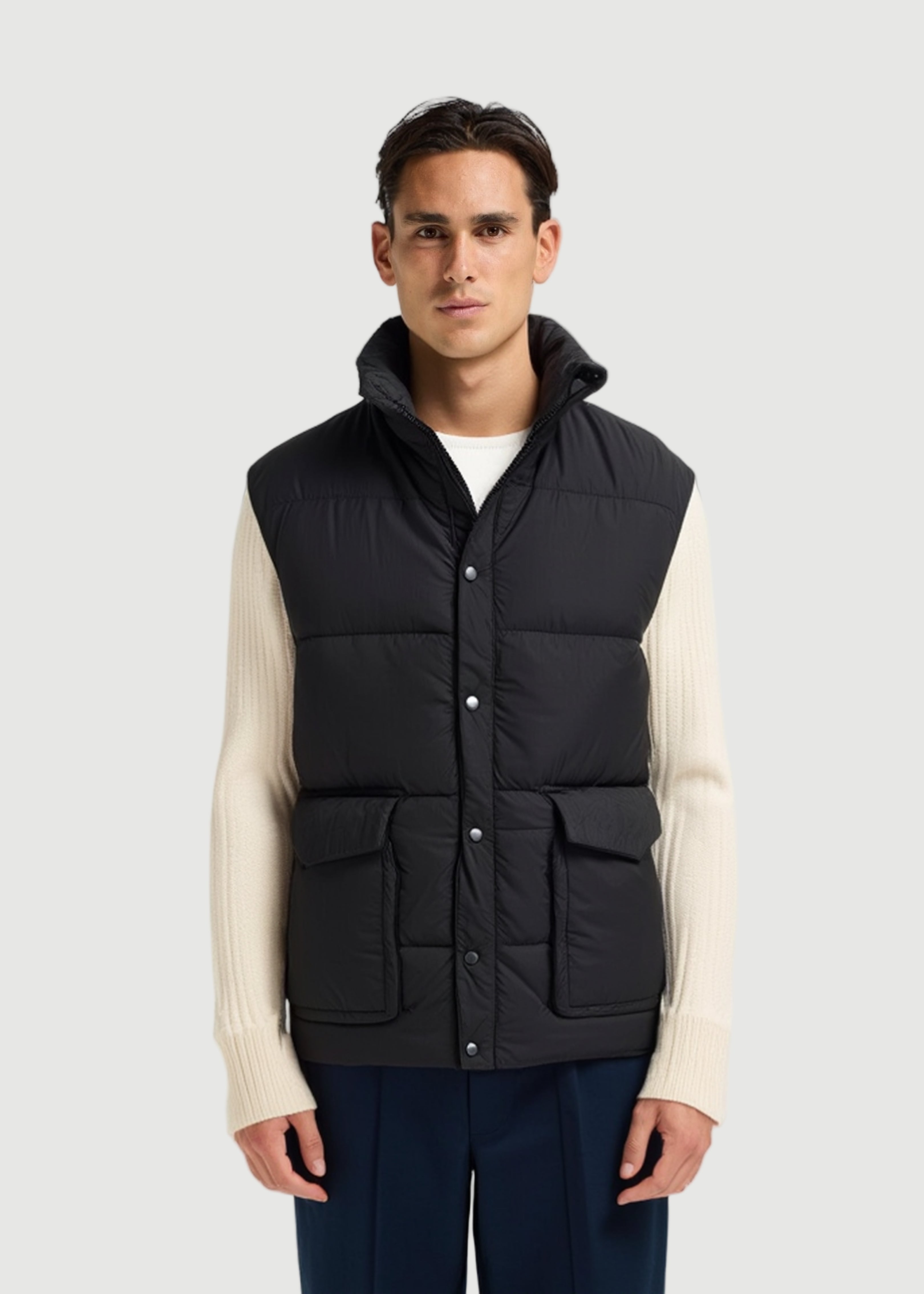 The Sovereign Gilet Black