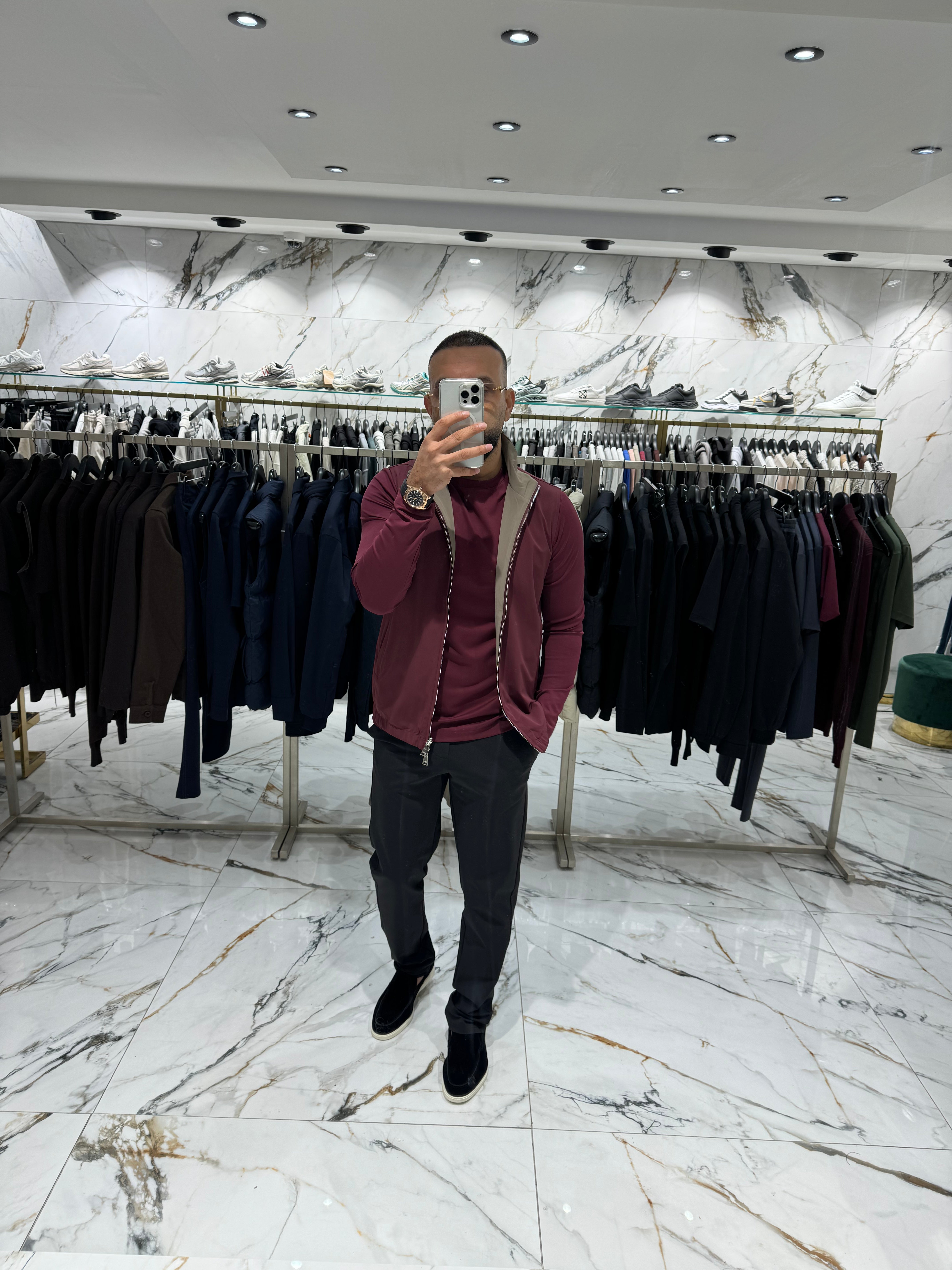 The bruno Gillet tech reversible Burgundy