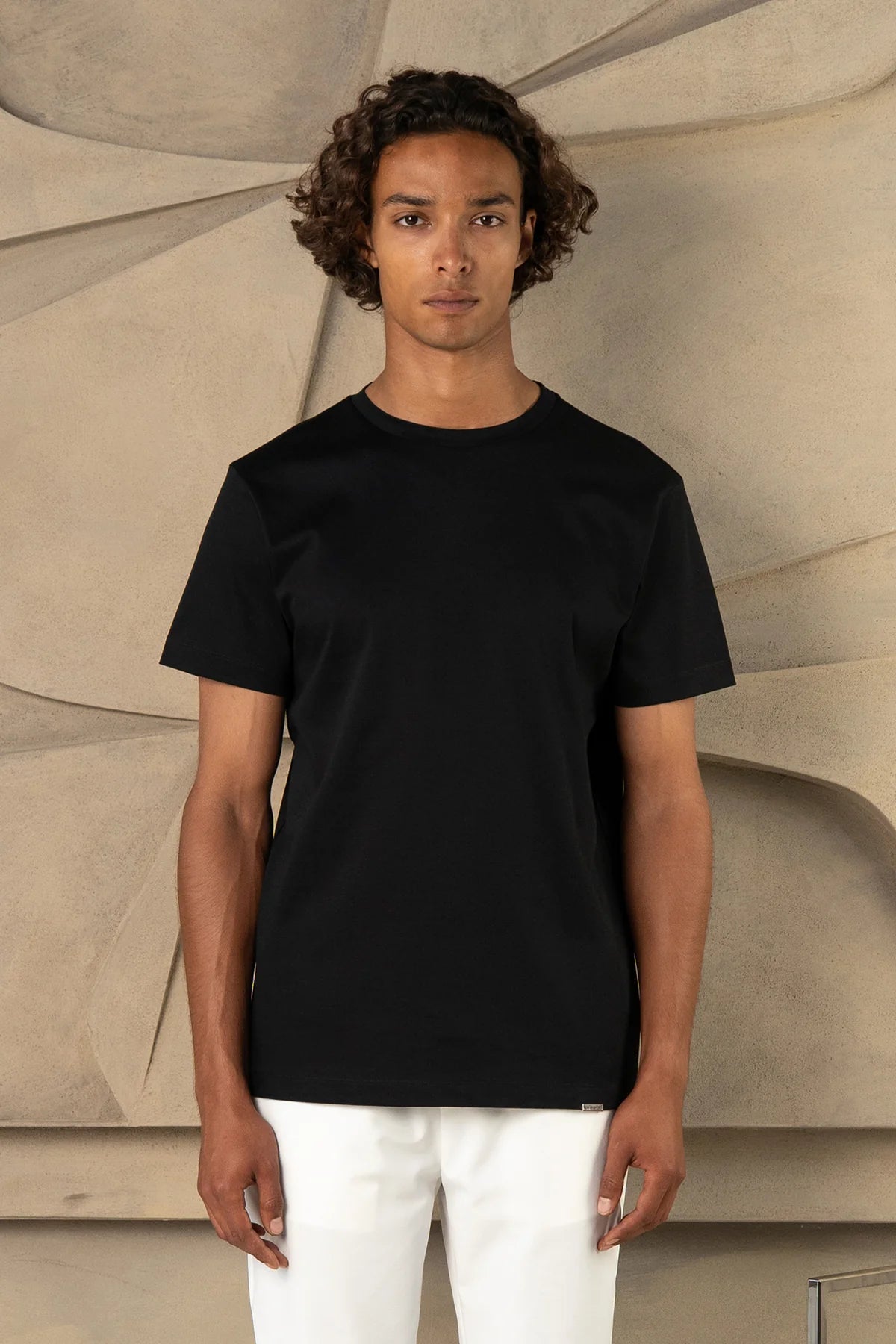 The capri t-shirt black