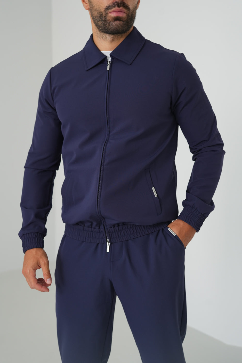 The milano suit navy