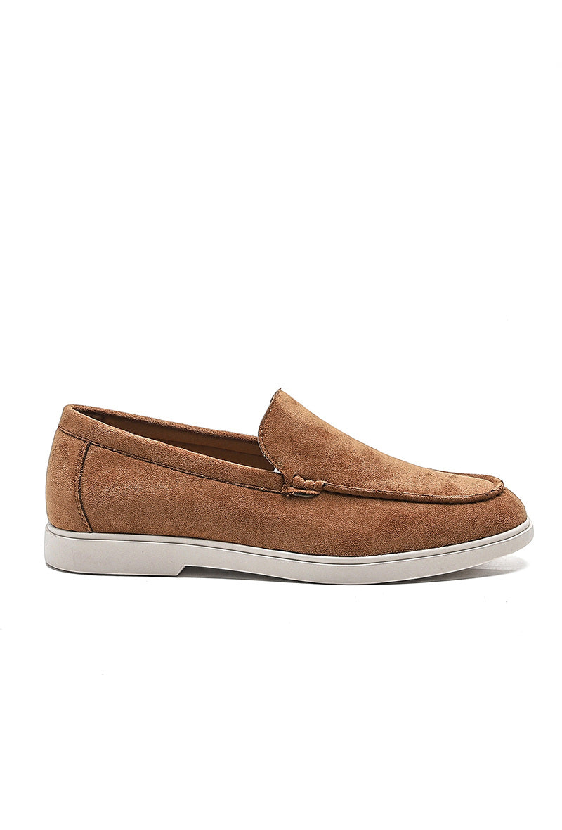 The Pavio loafer camel