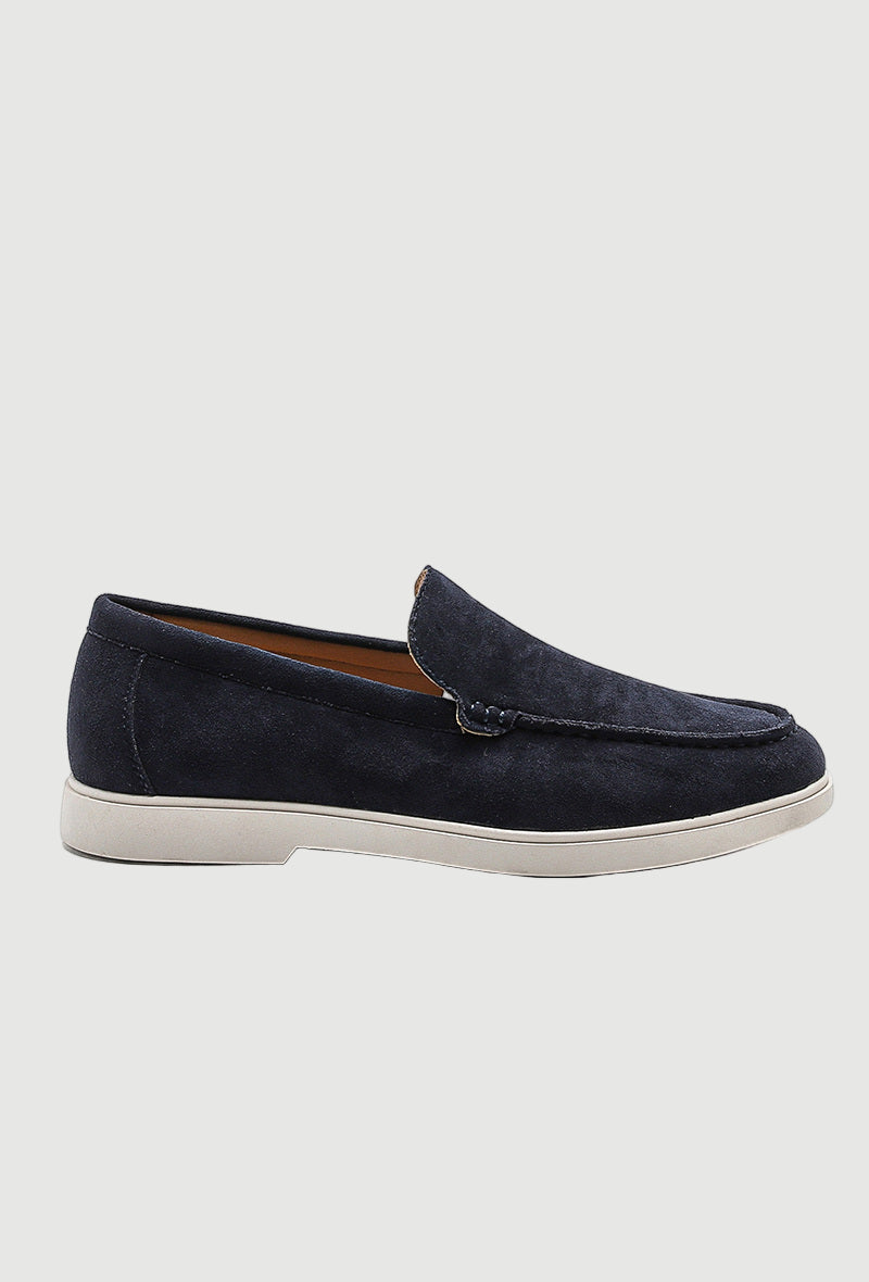 The Pavio loafer navy