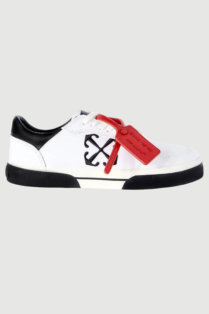 OFF WHITE SNEAKERS