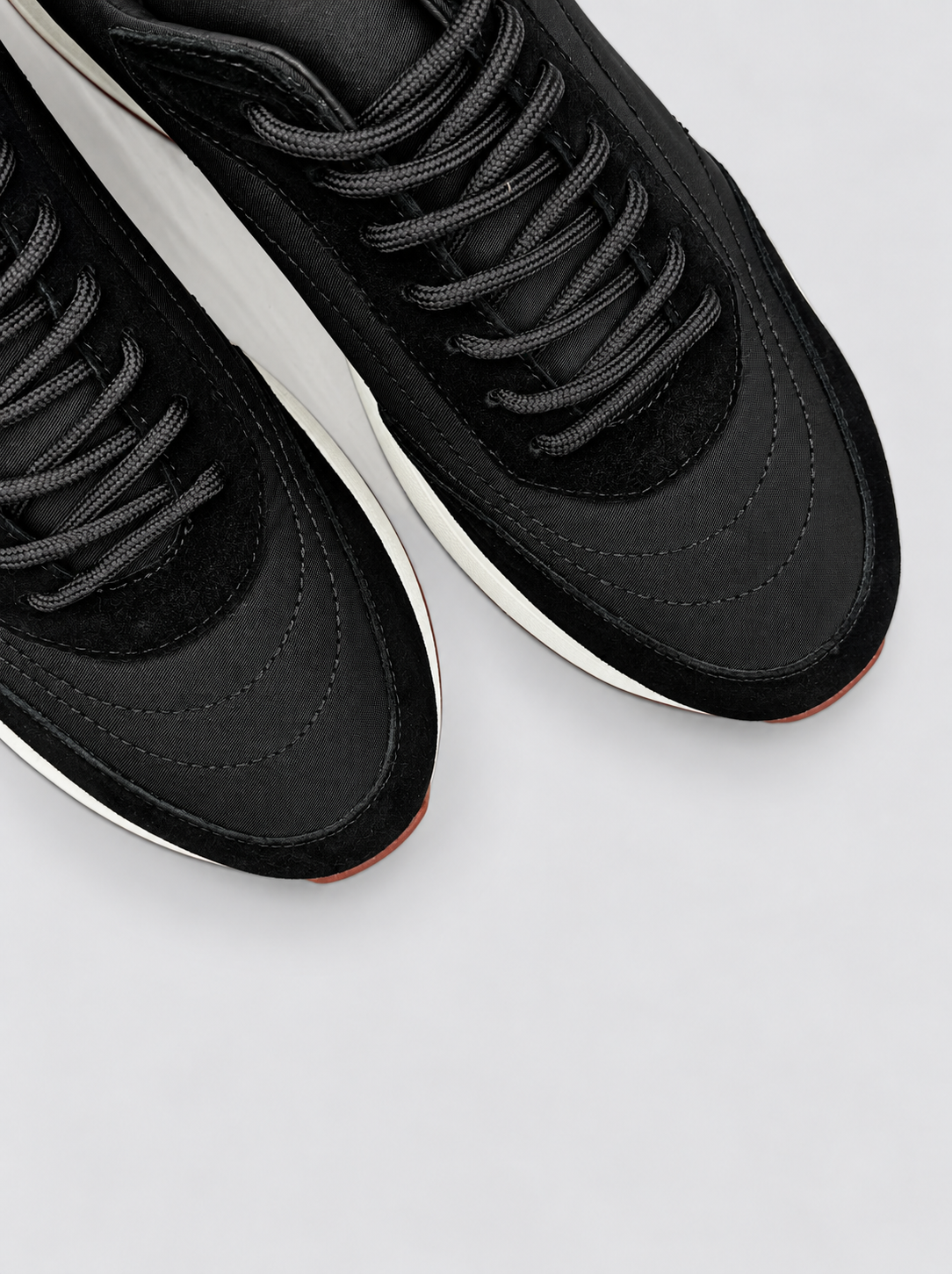 The virelli core sneakers black