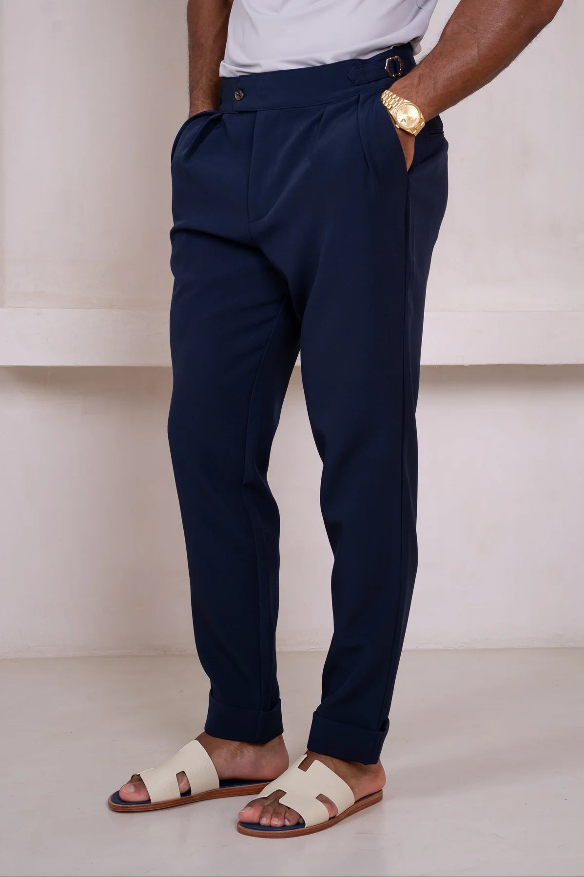 Linea Pleated trousers navy