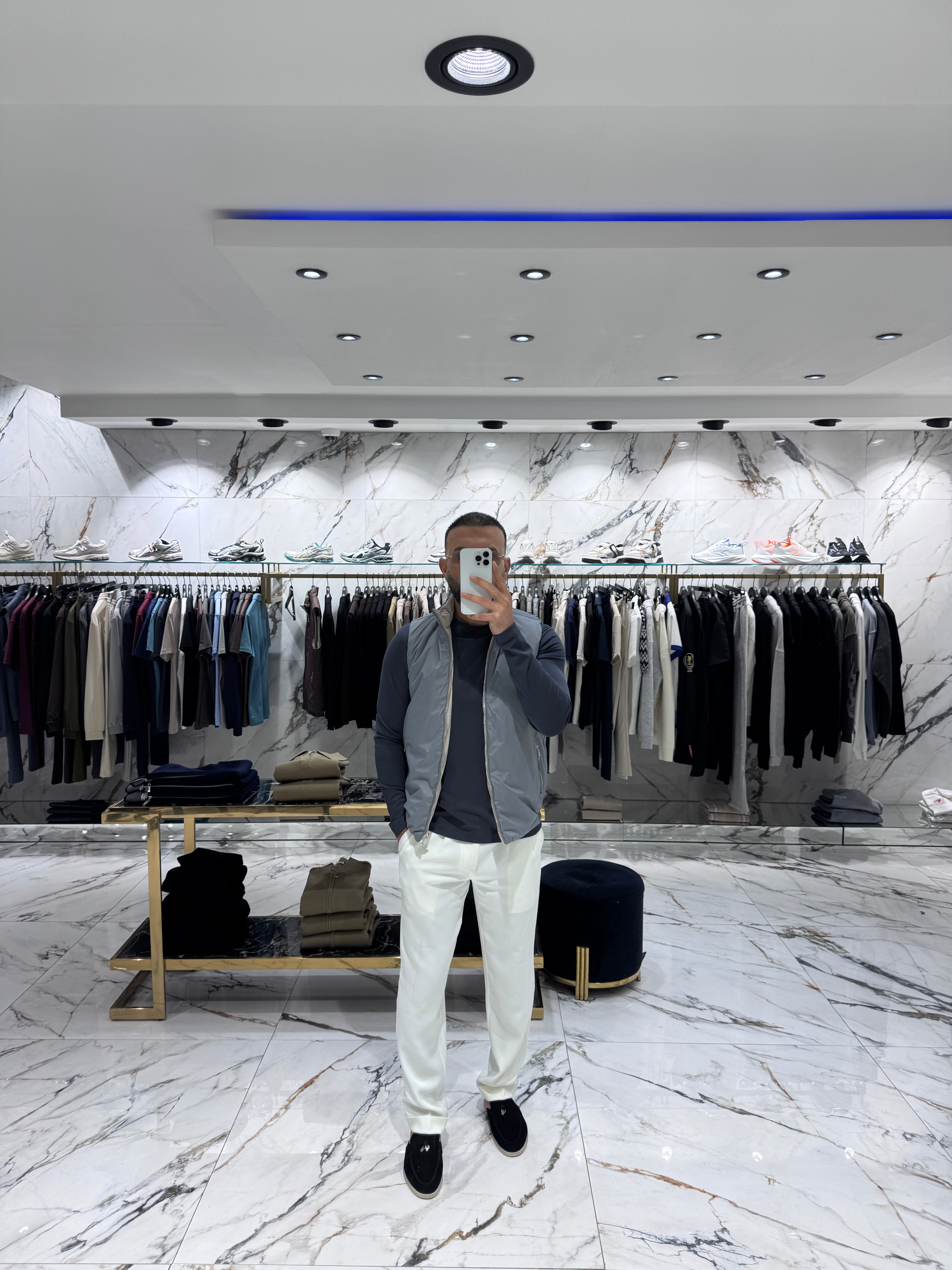 The donza gillet grey kit