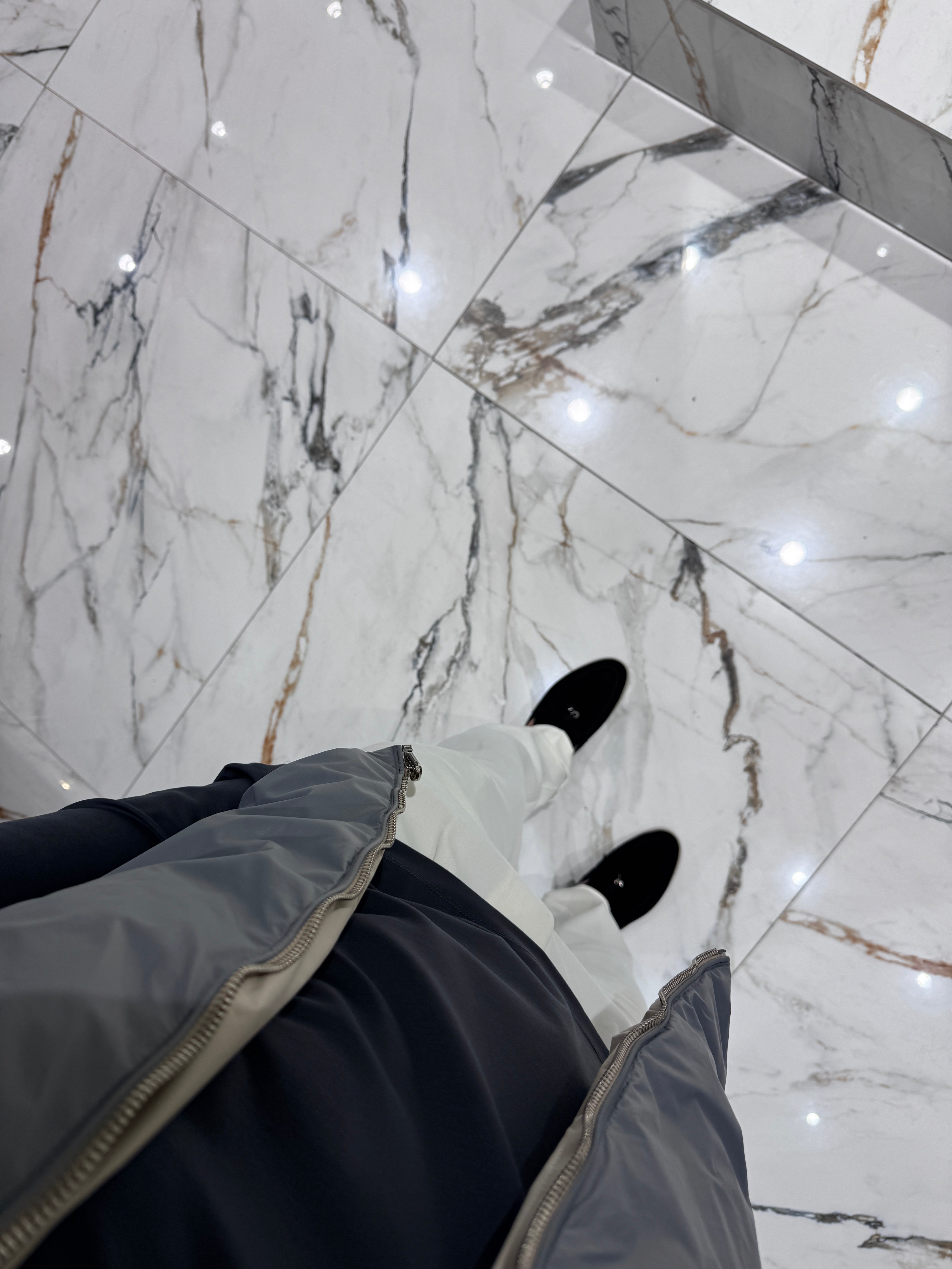 The donza gillet grey kit