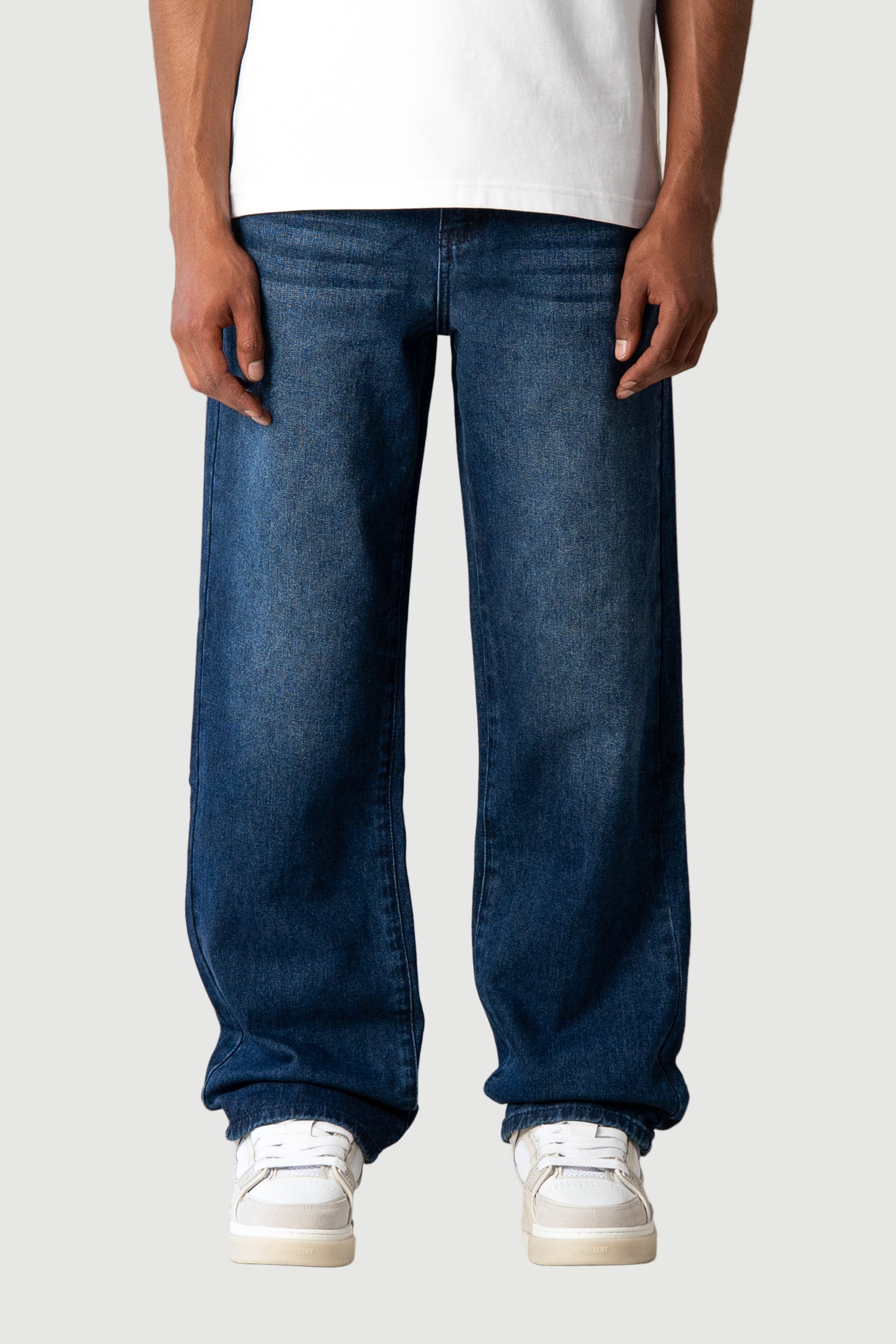 Wide cropped jeans