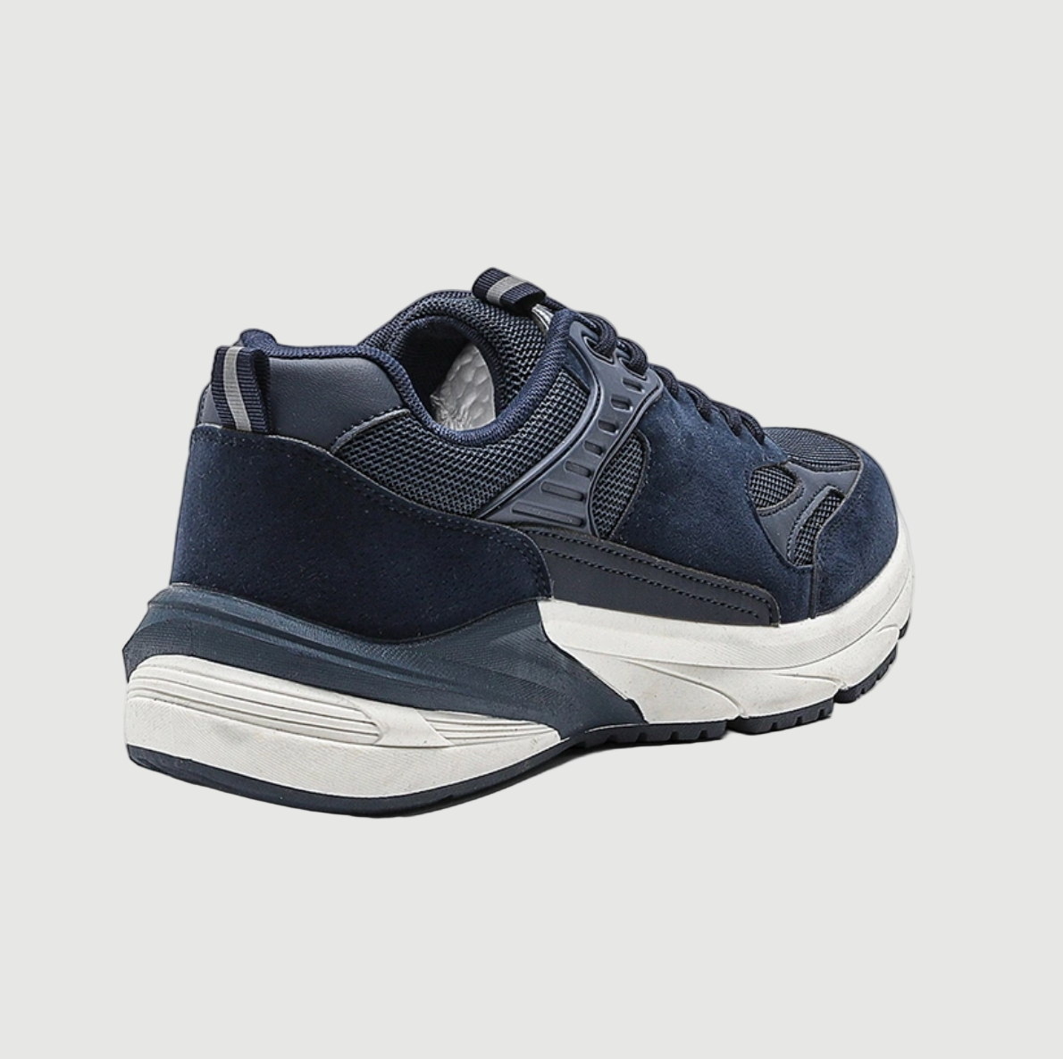 The primo trainer navy