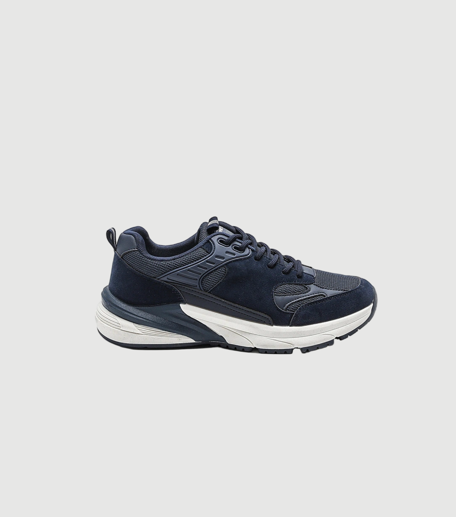 The primo trainer navy