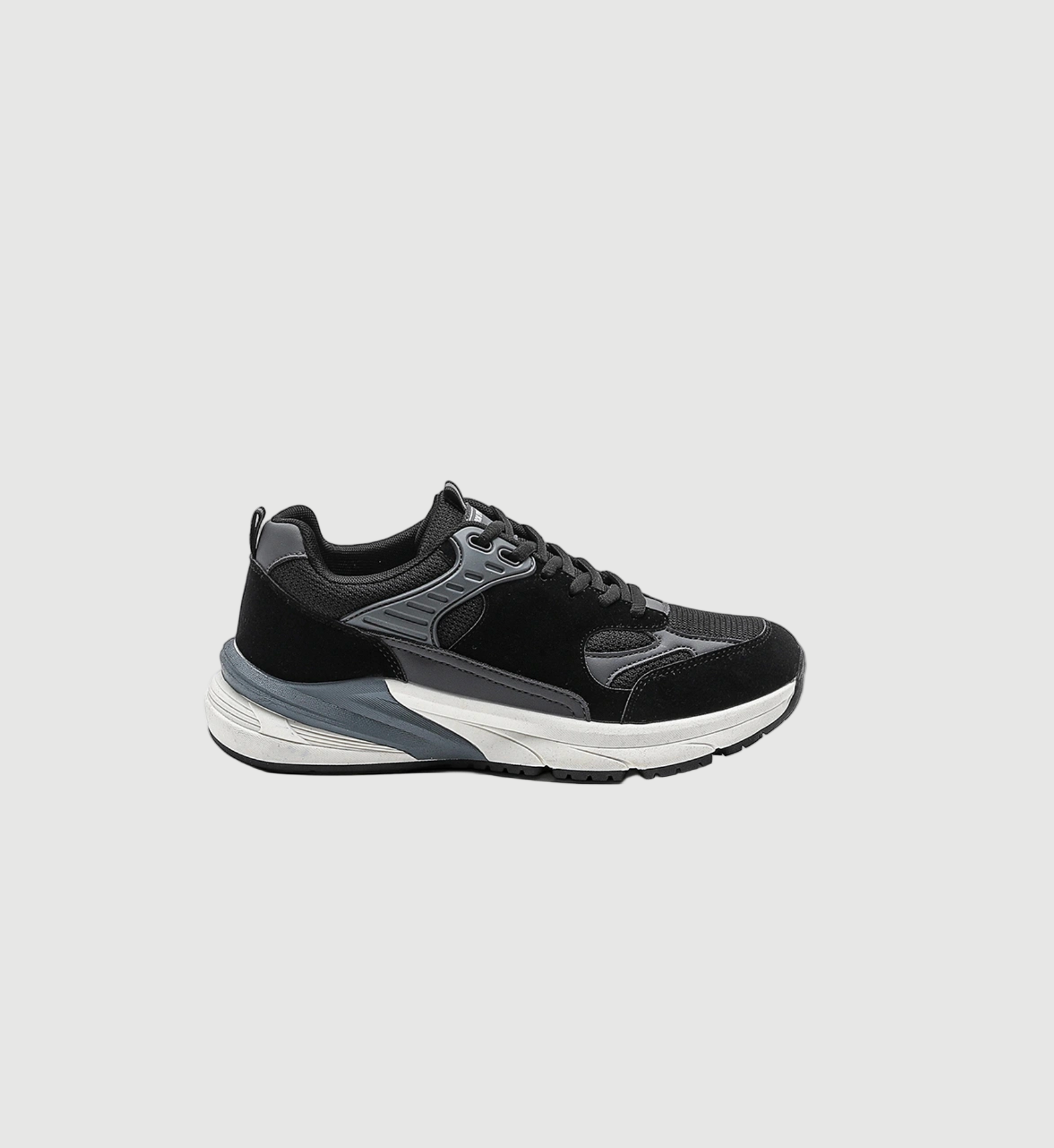 The primo trainer black