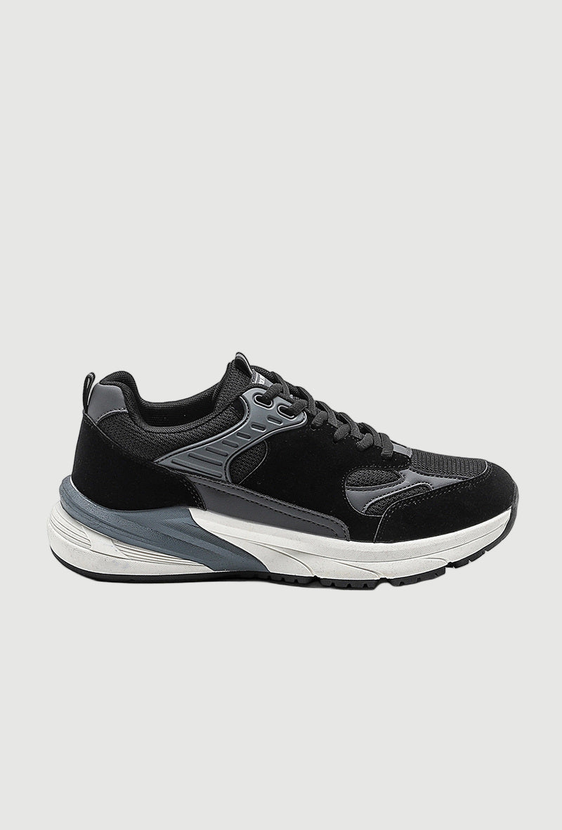The primo trainer black