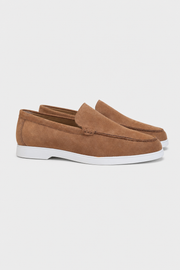 The Pavio loafer camel