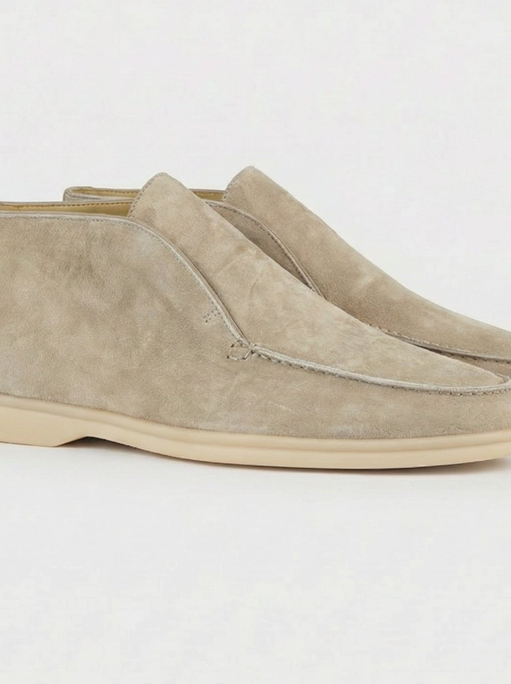 The Livio loafer apricot