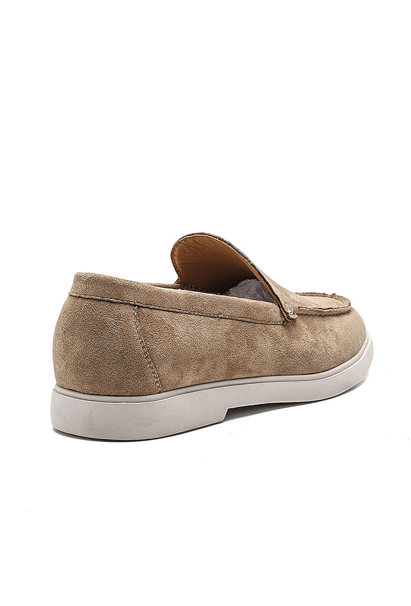 The Pavio loafer beige