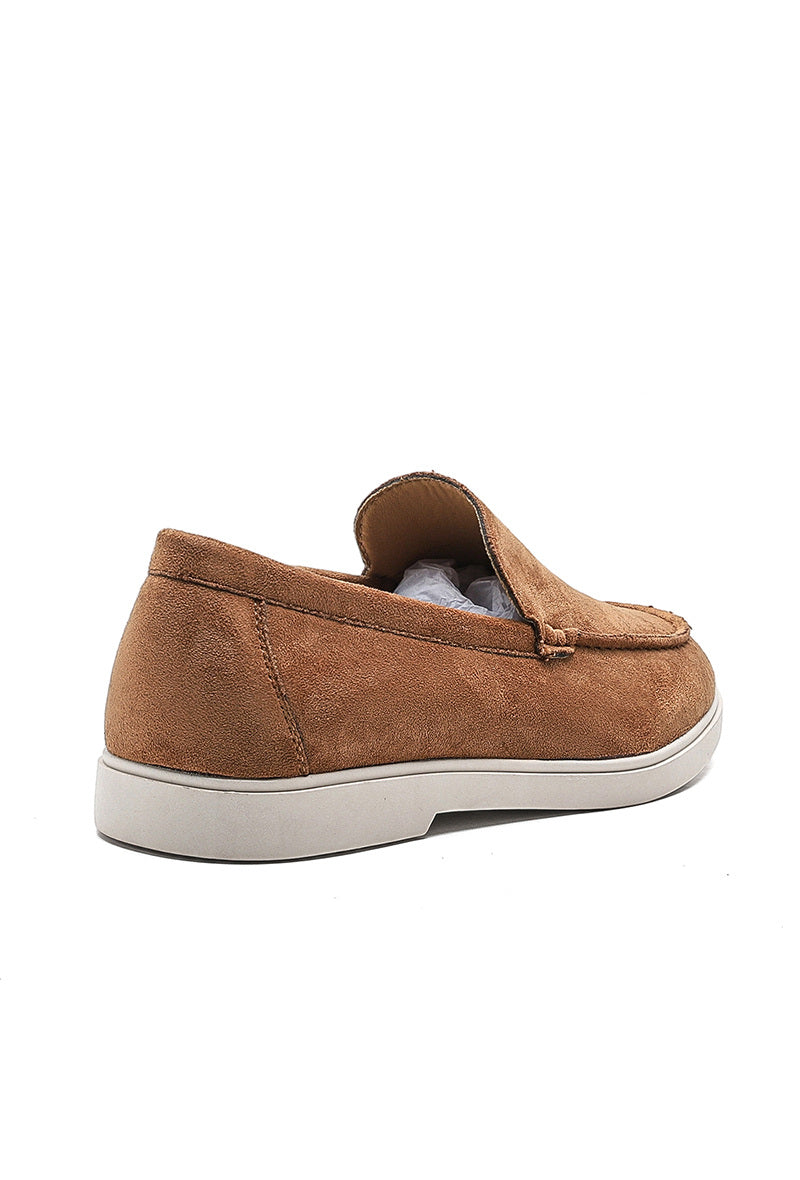 The Pavio loafer camel