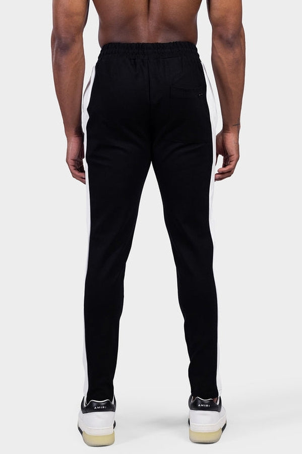 NEW CHAPTER TRACKPANTS